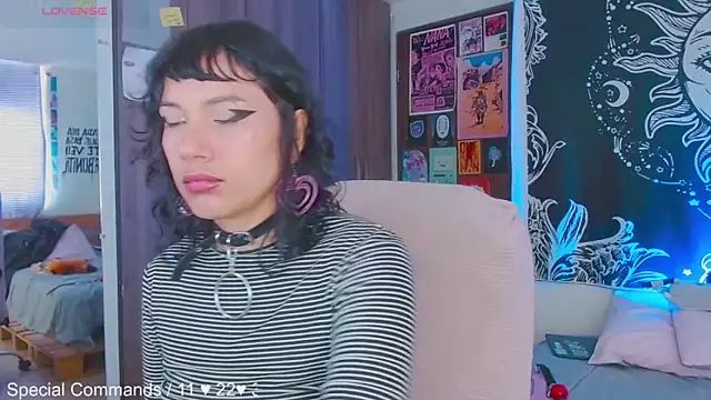 melissahowl online show from 11-09-25, 03:16