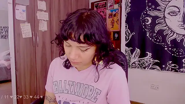 melissahowl online show from 10-18-25, 05:04
