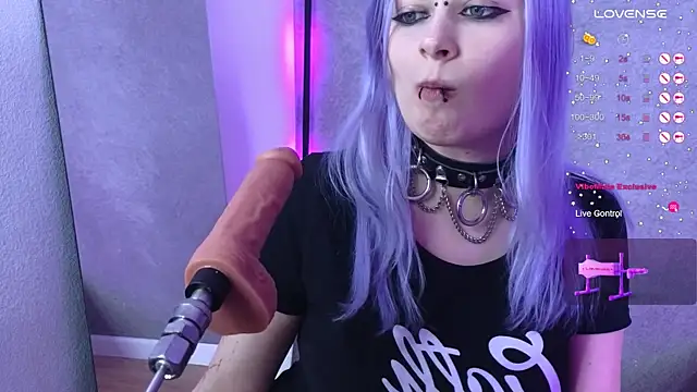 Snapshot of SpectraSirens chatting on 02-06-25, 07:45 SpectraSirens online show from 02-06-25, 07:45