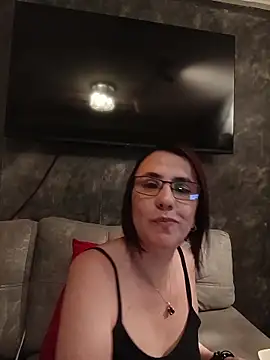 IsisBlake online show from 02-13-26, 02:28