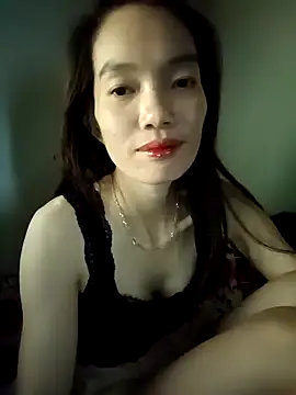 Snapshot of LILIAN999 chatting on 02-04-25, 05:21 LILIAN999 online show from 02-04-25, 05:21