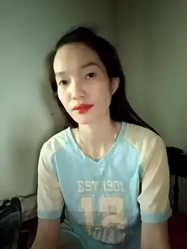 Snapshot of LILIAN999 chatting on 02-05-25, 04:37 LILIAN999 online show from 02-05-25, 04:37