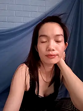 Snapshot of LILIAN999 chatting on 01-23-25, 05:45 LILIAN999 online show from 01-23-25, 05:45