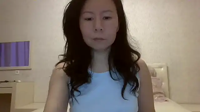 Snapshot of MollyyLaKiss chatting on 12-18-24, 06:21 MollyyLaKiss online show from 12-18-24, 06:21
