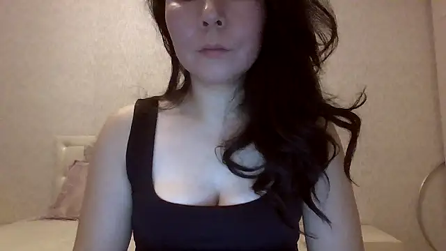 Snapshot of MollyyLaKiss chatting on 12-16-24, 08:09 MollyyLaKiss online show from 12-16-24, 08:09