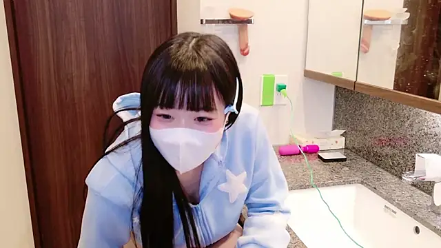 Snapshot of Mia--meow chatting on 03-18-25, 11:44 Mia--meow online show from 03-18-25, 11:44