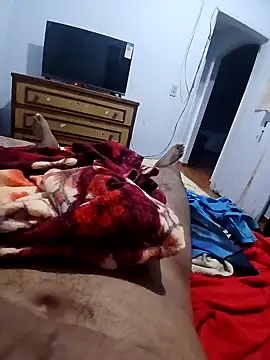 Snapshot of morenogts69 chatting on 12-16-24, 01:42 morenogts69 online show from 12-16-24, 01:42