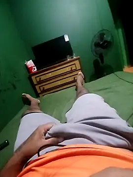 Snapshot of morenogts69 chatting on 10-06-25, 02:13 morenogts69 online show from 10-06-25, 02:13