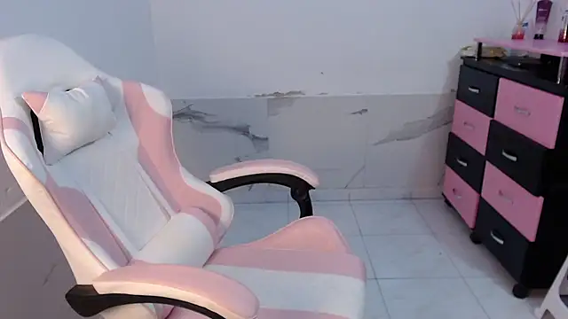 HannaBrave online show from 06-16-26, 11:05