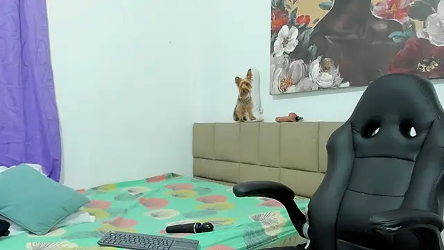 lilybaudyn  online show from 11-03-25, 07:28