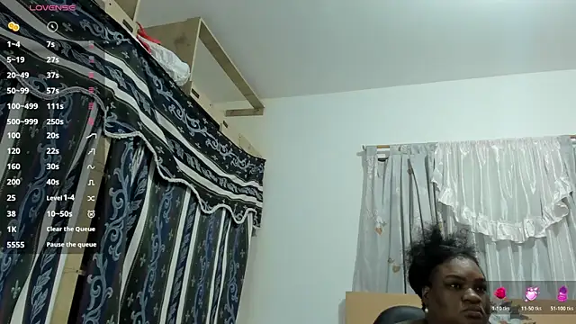 Snapshot of lilybaudyn_ chatting on 02-20-26, 03:58 lilybaudyn online show from 02-20-26, 03:58