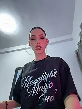 Snapshot of Carlita_cute chatting on 06-23-26, 04:10 Carlita cute online show from 06-23-26, 04:10