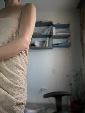 Crazy-Rosa online show from 02-18-25, 03:21