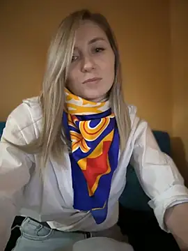 Crazy-Rosa online show from 02-10-25, 05:52