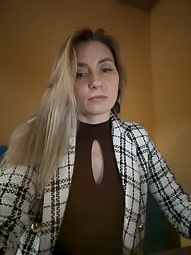 Crazy-Rosa online show from 02-14-25, 03:58