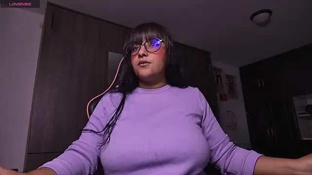 Snapshot of Steph_moon_ chatting on 10-11-25, 08:54 Steph moon  online show from 10-11-25, 08:54