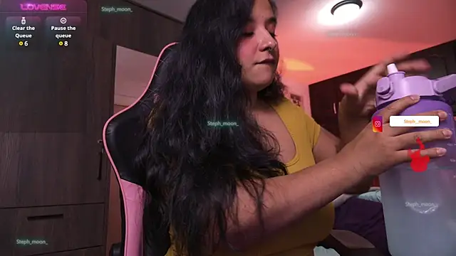 Snapshot of Steph_moon_ chatting on 03-15-25, 01:19 Steph moon  online show from 03-15-25, 01:19