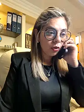 Snapshot of Cata_Office-12 chatting on 03-10-25, 02:48 Cata Office-12 online show from 03-10-25, 02:48