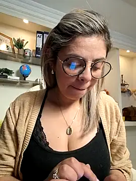 Snapshot of Cata_Office-12 chatting on 03-11-25, 07:36 Cata Office-12 online show from 03-11-25, 07:36