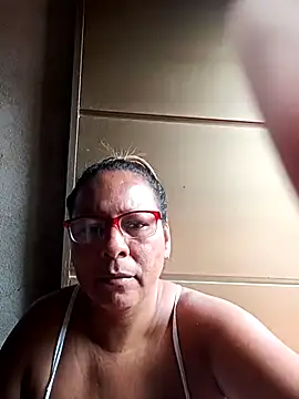 Snapshot of Afroditabichota chatting on 03-22-25, 06:36 Afroditabichota online show from 03-22-25, 06:36