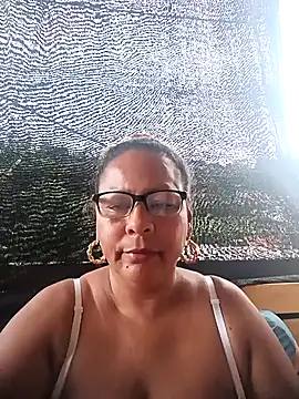 Snapshot of Afroditabichota chatting on 10-23-25, 10:08 Afroditabichota online show from 10-23-25, 10:08