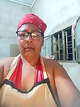 Snapshot of Afroditabichota chatting on 10-12-25, 12:12 Afroditabichota online show from 10-12-25, 12:12
