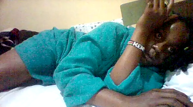 Snapshot of EBONYVANILLA02 chatting on 03-21-25, 08:18 EBONYVANILLA02 online show from 03-21-25, 08:18