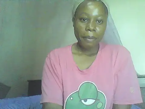 Snapshot of EBONYVANILLA02 chatting on 02-14-26, 07:41 EBONYVANILLA02 online show from 02-14-26, 07:41