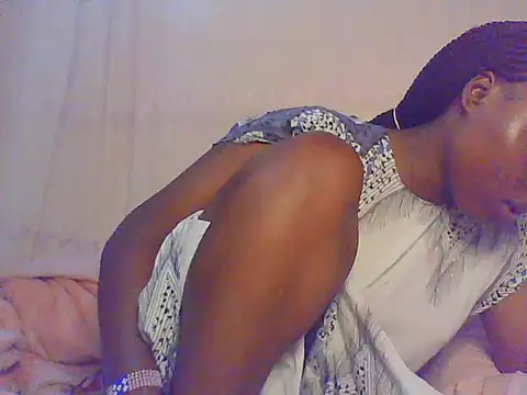 Snapshot of EBONYVANILLA02 chatting on 10-14-25, 08:42 EBONYVANILLA02 online show from 10-14-25, 08:42