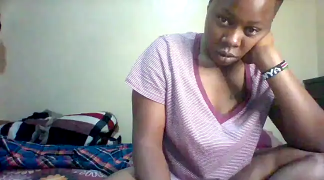 Snapshot of EBONYVANILLA02 chatting on 02-27-25, 08:24 EBONYVANILLA02 online show from 02-27-25, 08:24