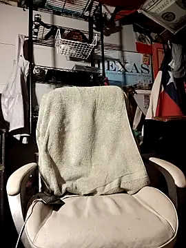 Gillygilly76 online show from 10-22-25, 03:06