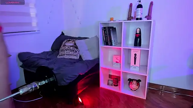 Snapshot of Gaby_Miller22 chatting on 10-14-25, 04:07 Gaby Miller22 online show from 10-14-25, 04:07