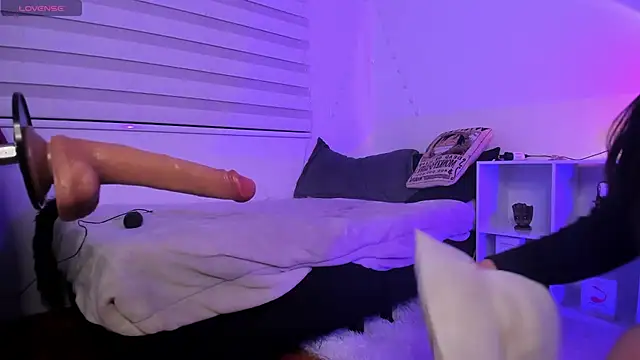 Snapshot of Gaby_Miller22 chatting on 03-20-25, 12:19 Gaby Miller22 online show from 03-20-25, 12:19