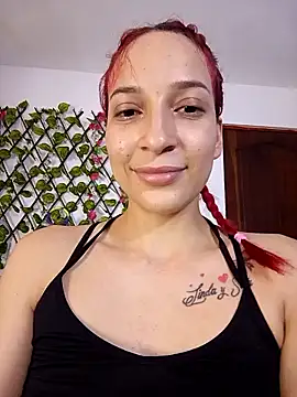 Snapshot of ValeryThunder chatting on 12-16-25, 09:41 ValeryThunder online show from 12-16-25, 09:41