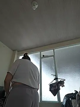 valery mora online show from 02-17-26, 05:54