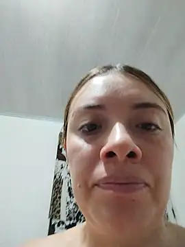 Snapshot of valery_mora chatting on 05-21-26, 11:24 valery mora online show from 05-21-26, 11:24