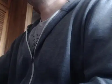 Snapshot of lover_camer chatting on 05-27-26, 12:23 lover camer online show from 05-27-26, 12:23