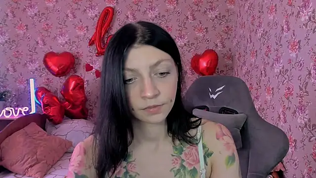 Lolly Haze online show from 02-11-26, 05:40