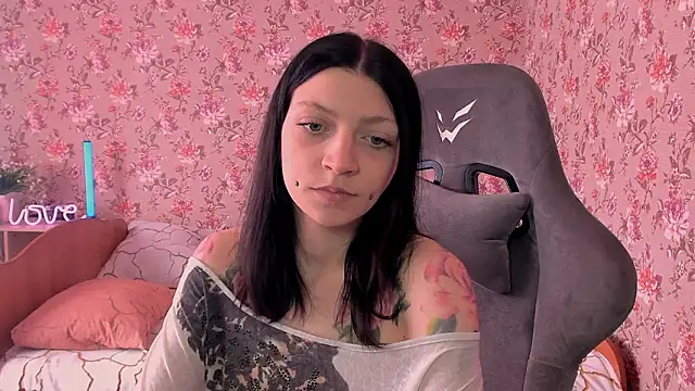 Lolly Haze online show from 02-01-26, 05:49