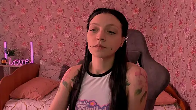 Lolly Haze online show from 03-07-26, 07:59