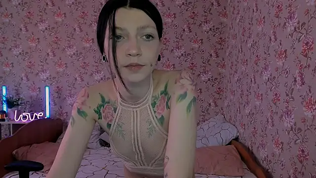 Lolly Haze online show from 12-20-25, 04:59