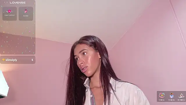 Snapshot of Iamkarlaa_doll chatting on 02-22-25, 06:30 Iamkarlaa doll online show from 02-22-25, 06:30