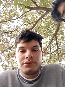 Snapshot of _Ottis_ chatting on 02-22-25, 04:40 Ottis online show from 02-22-25, 04:40