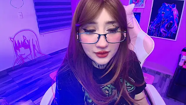 Snapshot of Miwa_violet chatting on 06-05-26, 03:55 Miwa violet online show from 06-05-26, 03:55