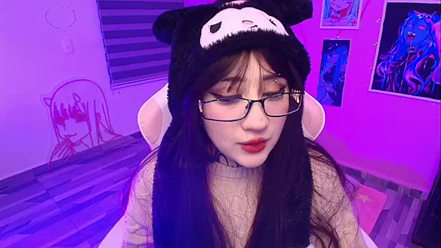 Snapshot of Miwa_violet chatting on 05-27-26, 03:58 Miwa violet online show from 05-27-26, 03:58