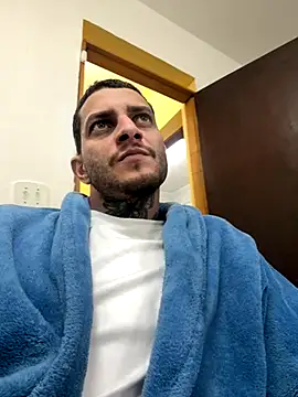 Christopherreis online show from 10-16-25, 01:25