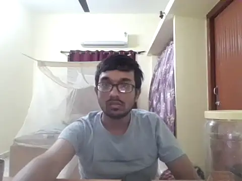 Snapshot of THE_NAKED_BOY chatting on 10-09-25, 04:18 THE NAKED BOY online show from 10-09-25, 04:18