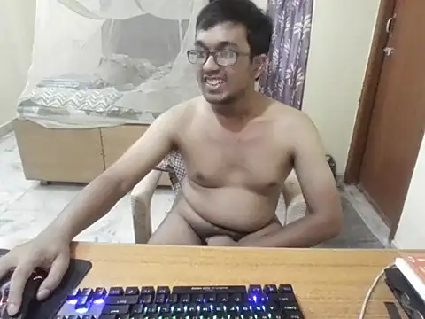 Snapshot of THE_NAKED_BOY chatting on 05-23-26, 06:34 THE NAKED BOY online show from 05-23-26, 06:34