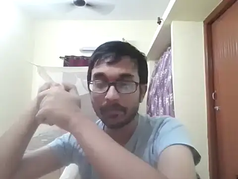 Snapshot of THE_NAKED_BOY chatting on 10-10-25, 02:18 THE NAKED BOY online show from 10-10-25, 02:18