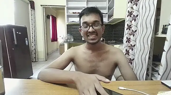 Snapshot of THE_NAKED_BOY chatting on 01-25-25, 07:49 THE NAKED BOY online show from 01-25-25, 07:49